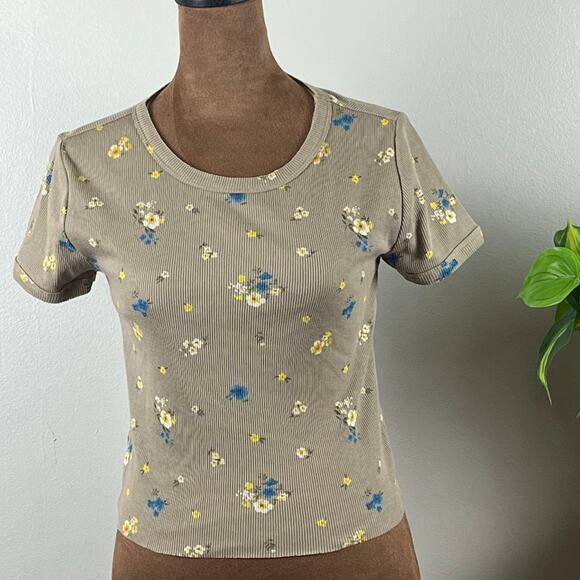 Forever 21 Taupe Floral Short Sleeve Ribbed Knit Cropped Tee Size Medium - Picture 1 of 7